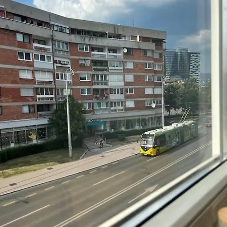 Appartement Dami Wellness Apartman Centar *
